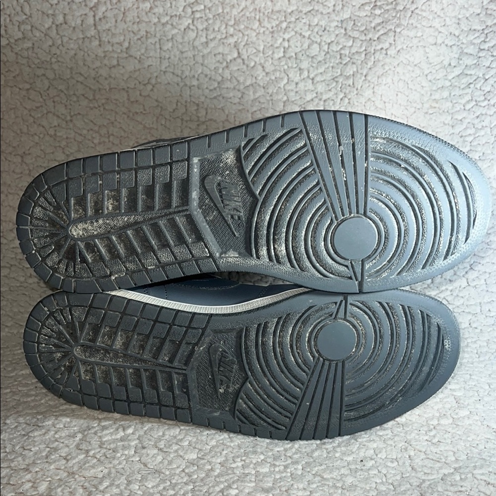 Jordan 1 Mid Cool Grey White - Picture 7 of 8